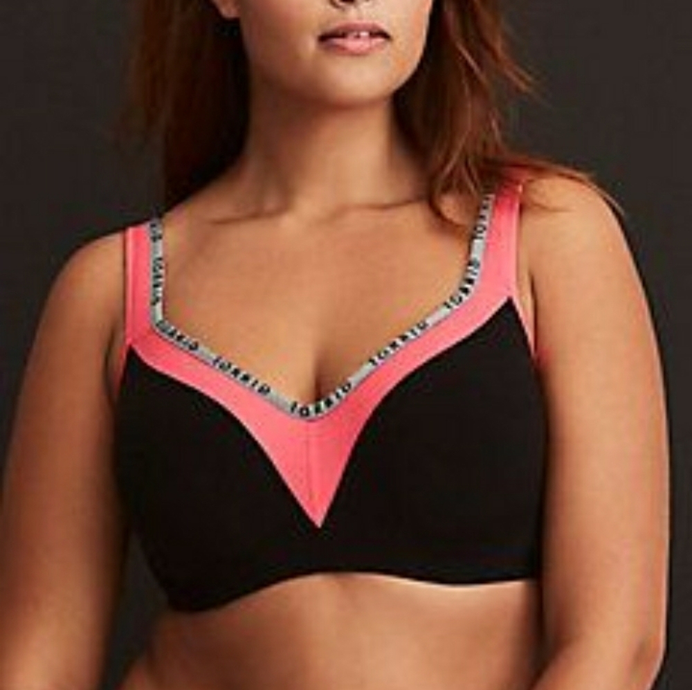 Awesome sports bra wired!